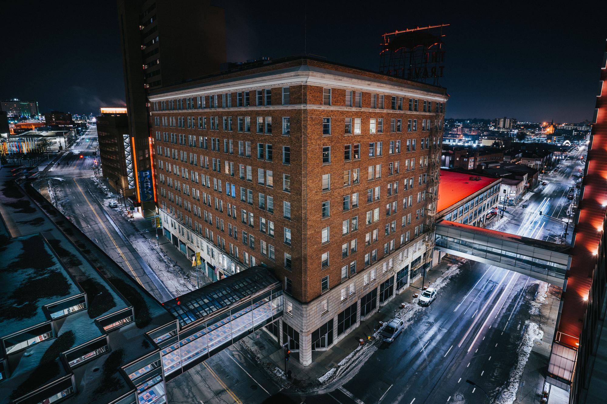 Presnensky District: upscale hotels and quick metro to the Kremlin