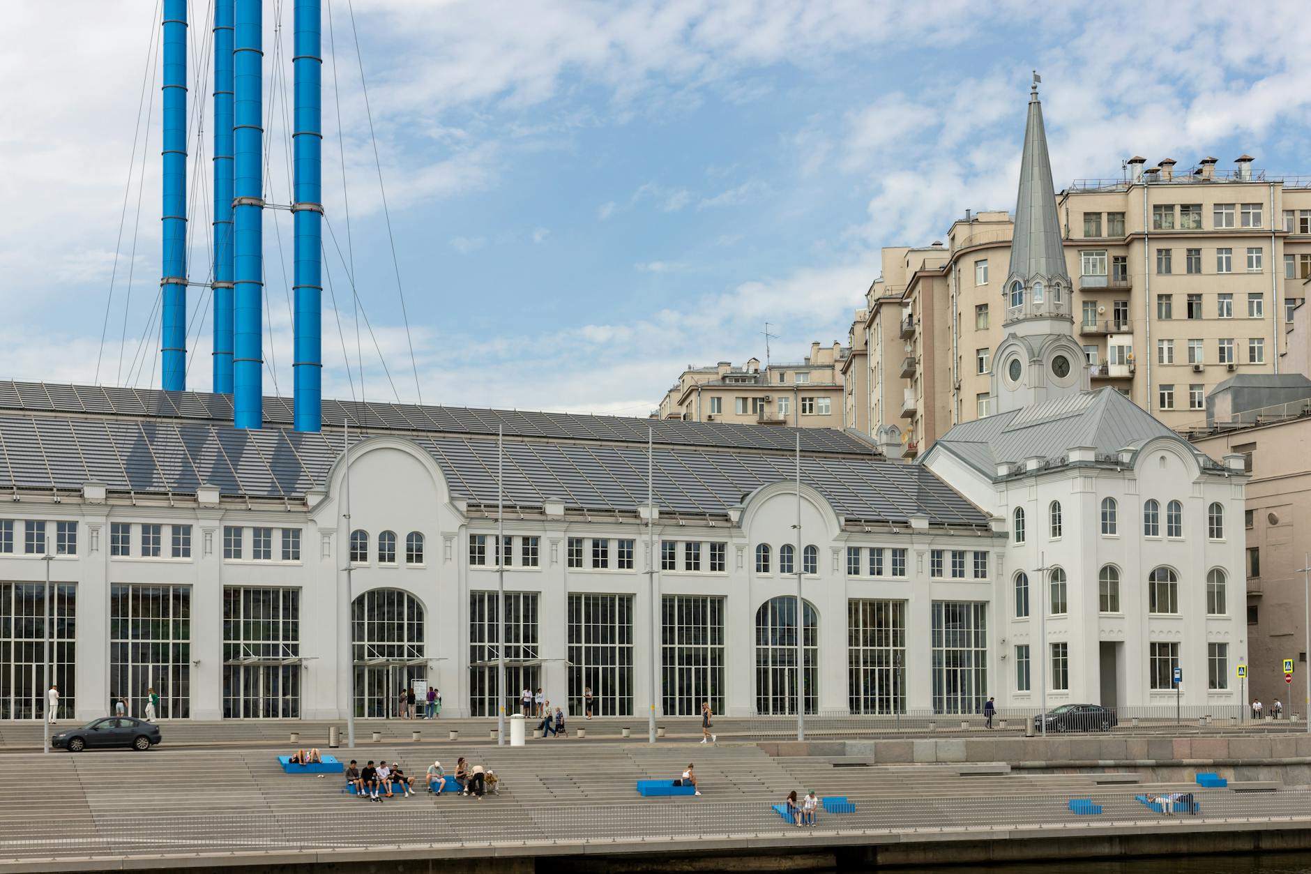 Kazan and the Volga Corridor: Architectural contrast, mosques, kremlins, and street photography tips