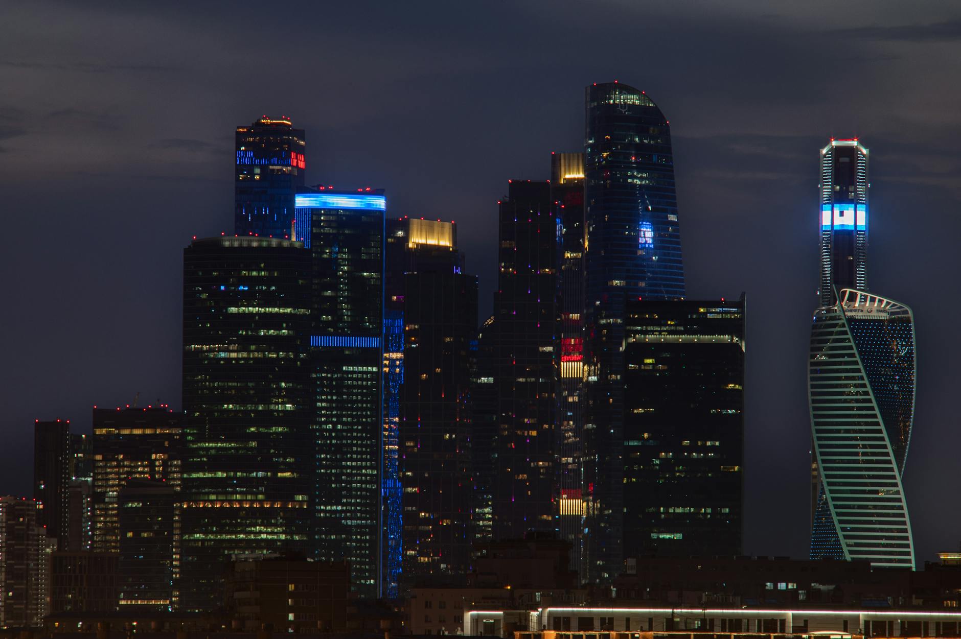 3. Alternative Night Scene: Live Music, Jazz, and Cultural Venues
