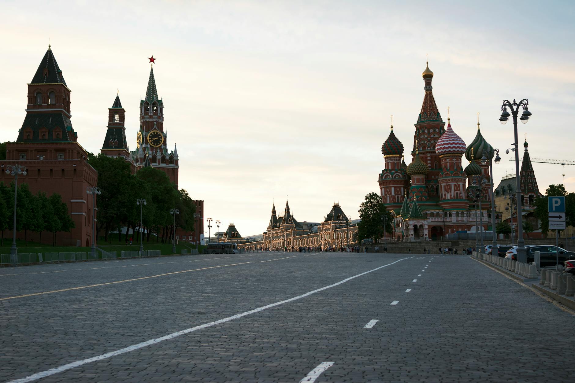 Prioritize Iconic Landmarks