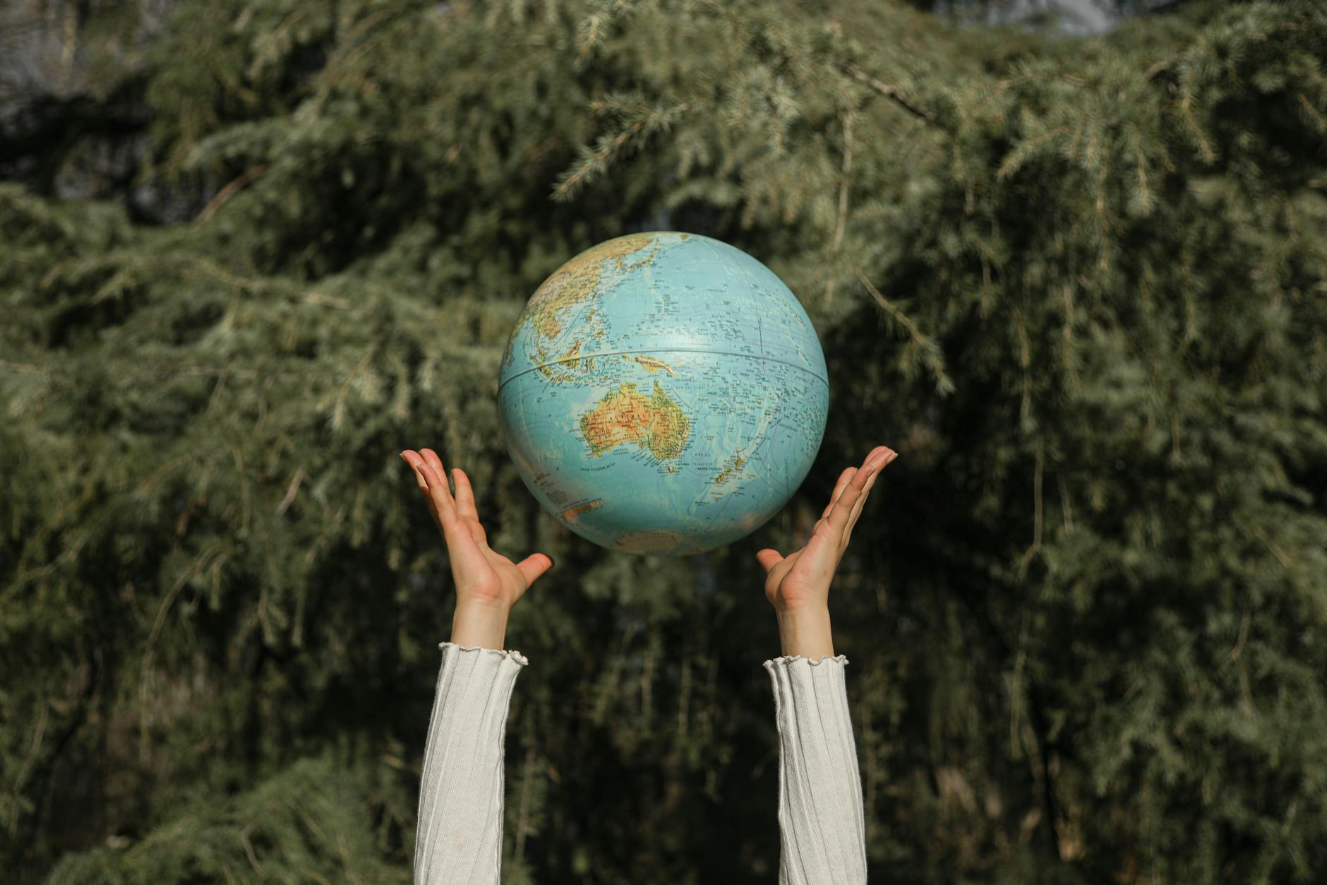 Global Recognition: Criteria and preservation approach
