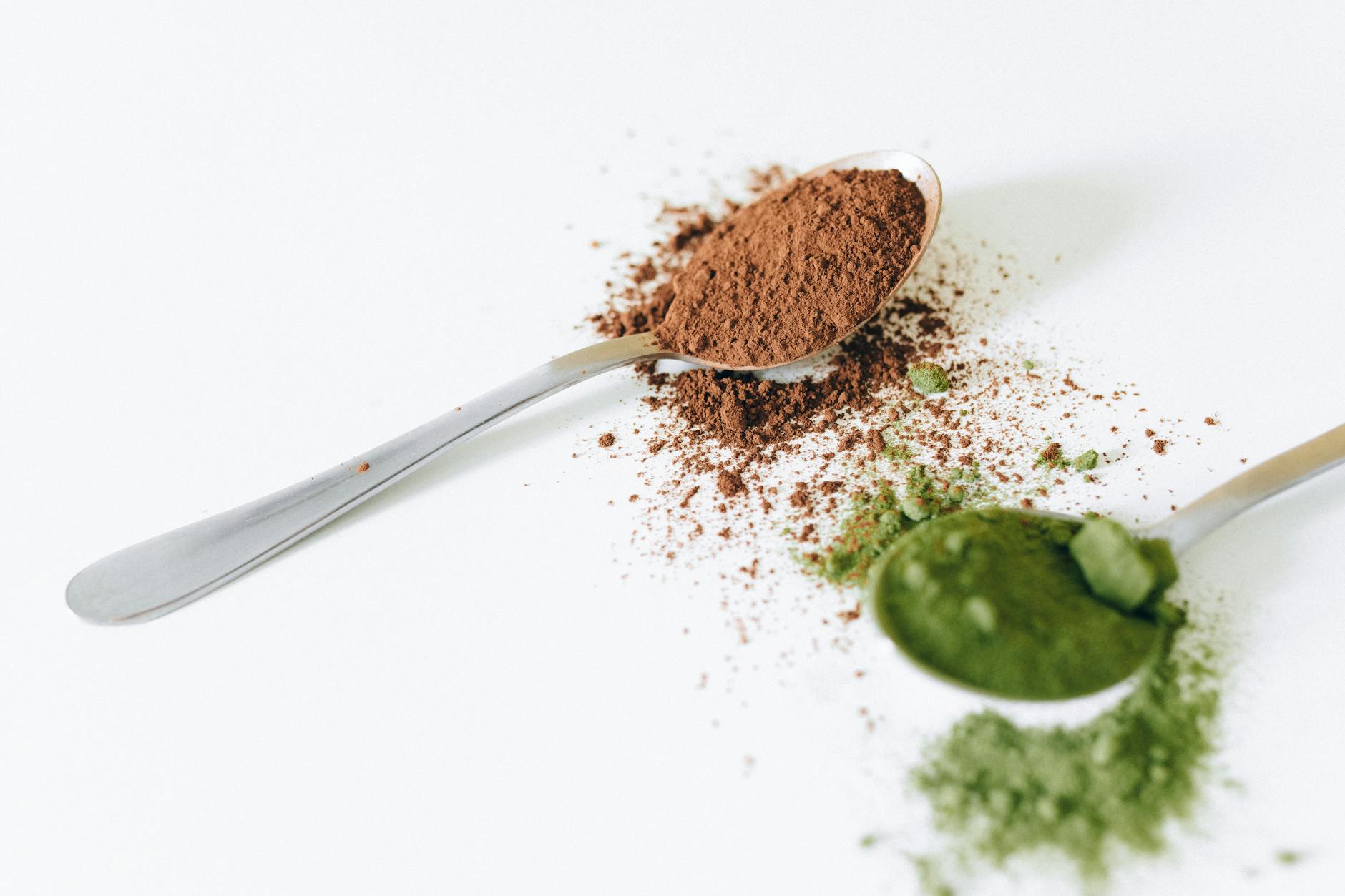 Which base ingredients are used and how do they influence flavor?