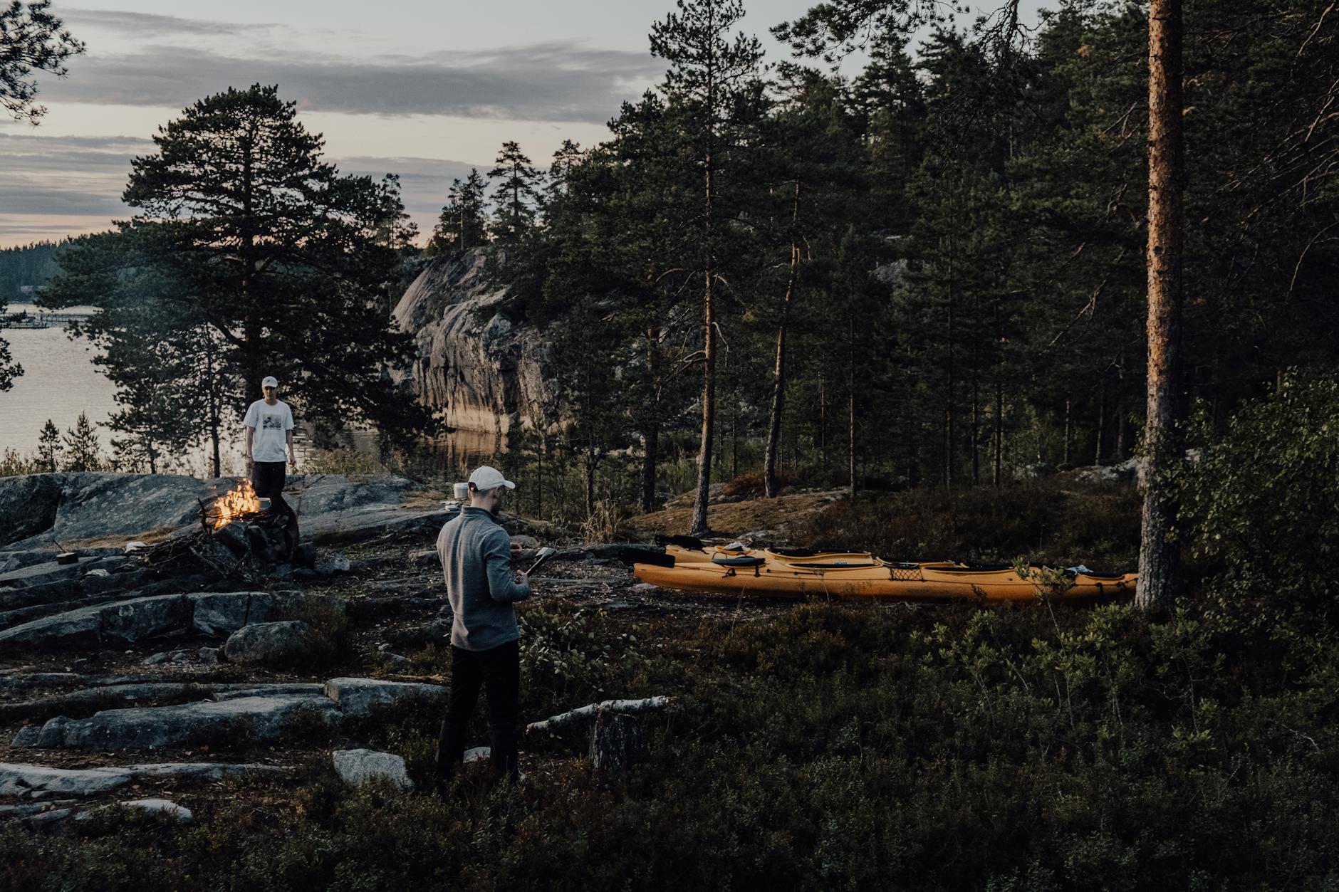 Must-see lakes and water activities for a first-time itinerary