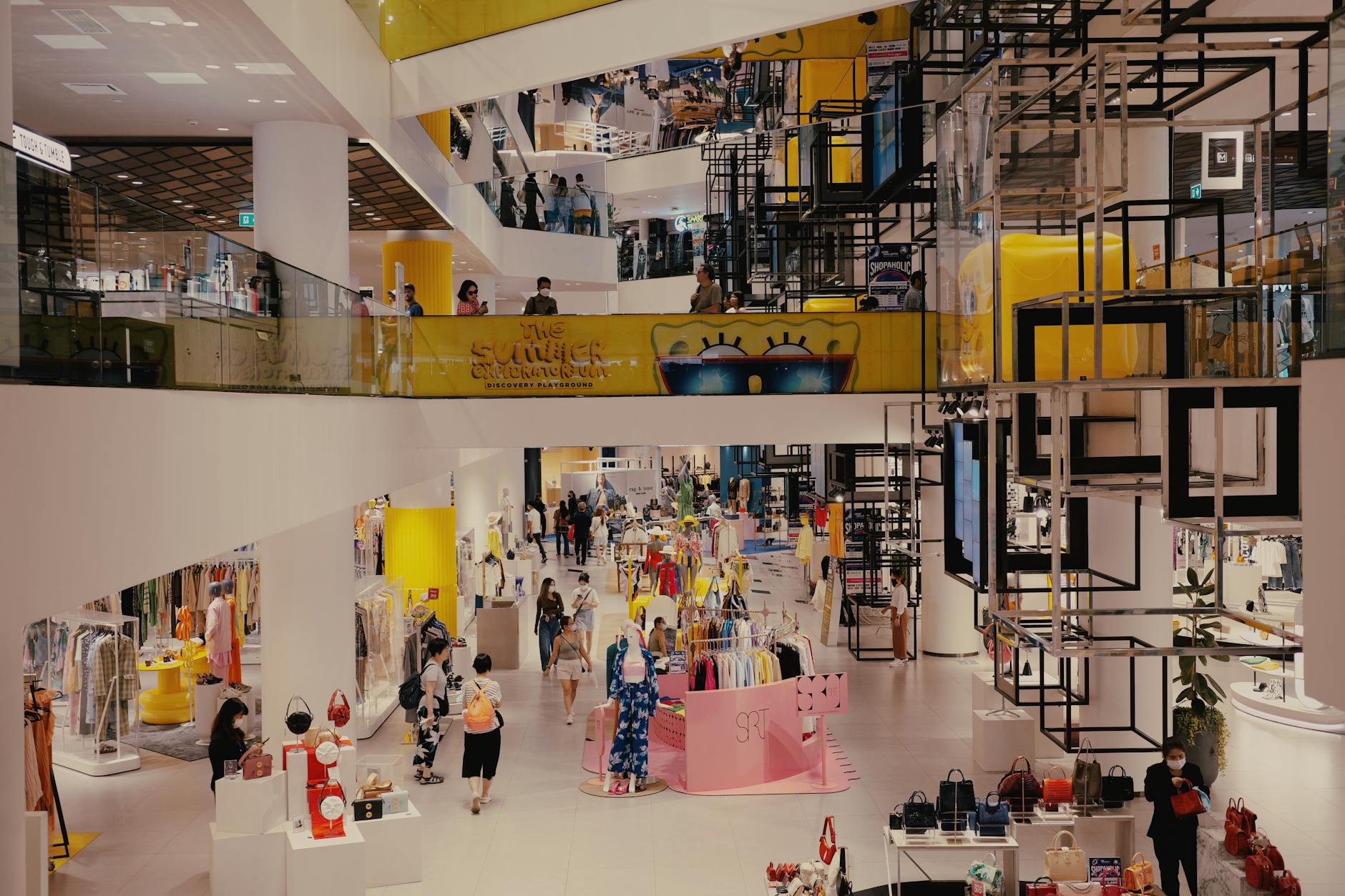 Shopping on Arbat: four standout stores and what to buy