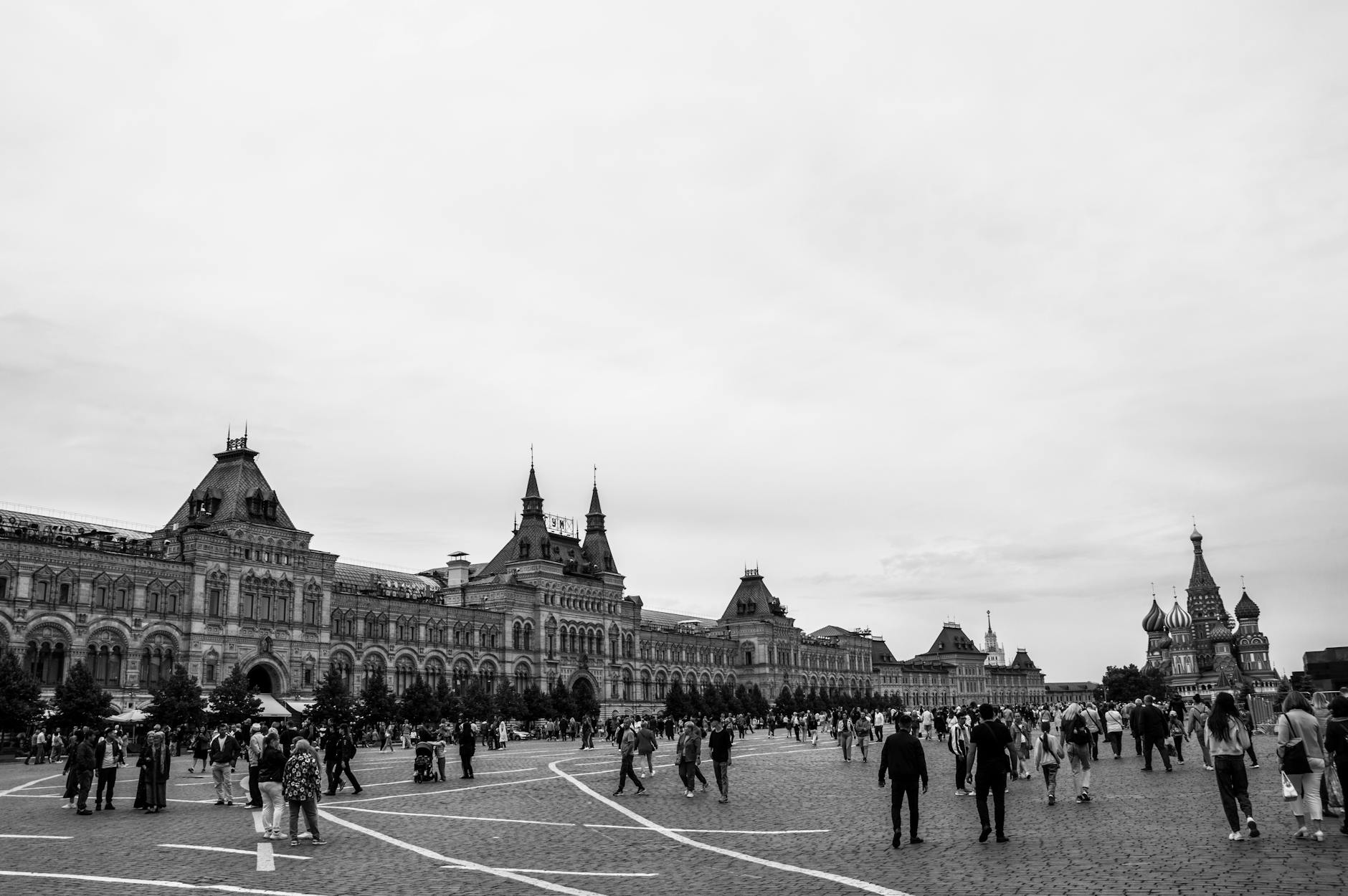 1. The Red Square of Bars: Tverskoy Avenue and Its Neighbourhoods
