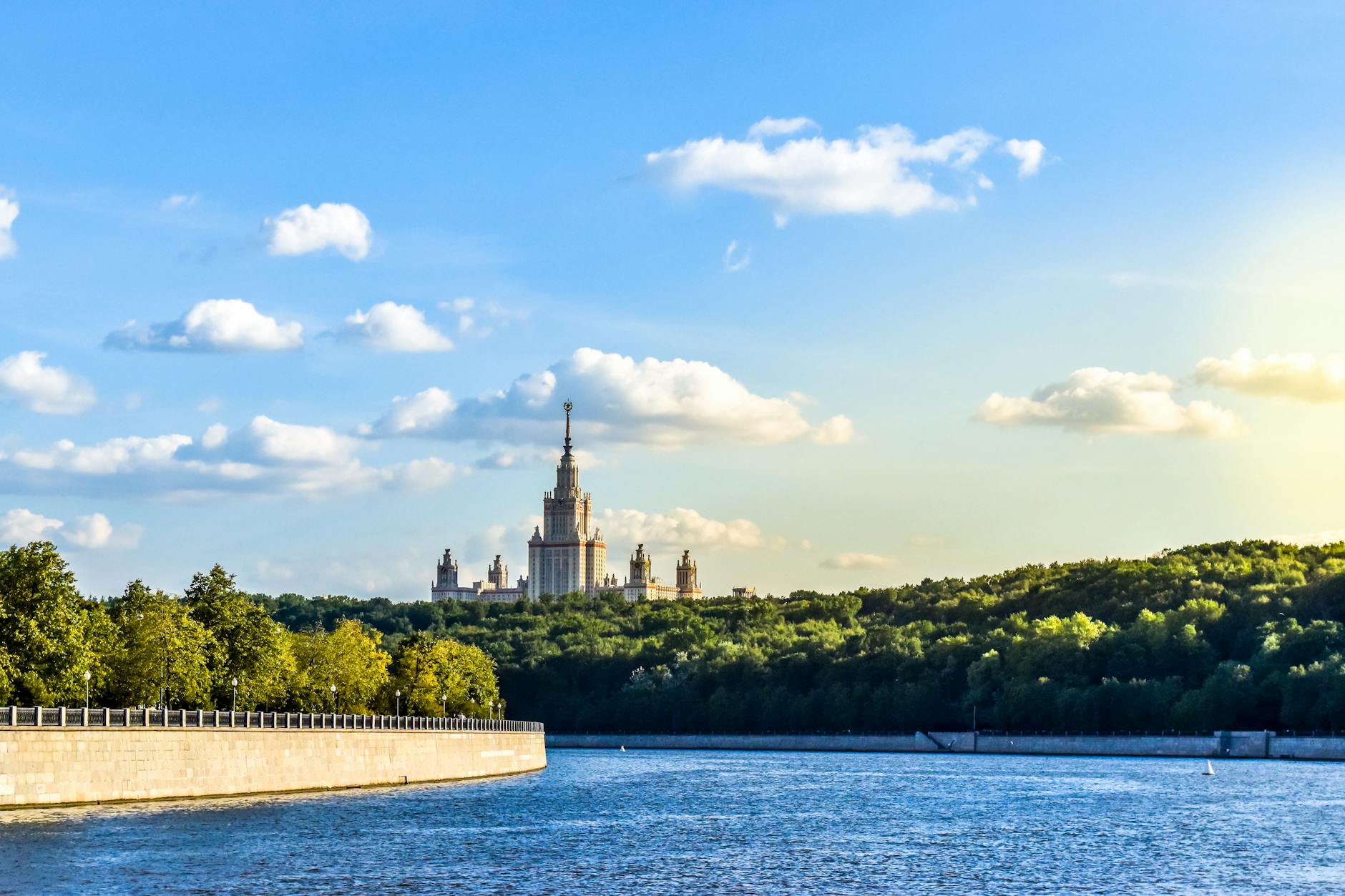 Understanding Country Risk for Travelers