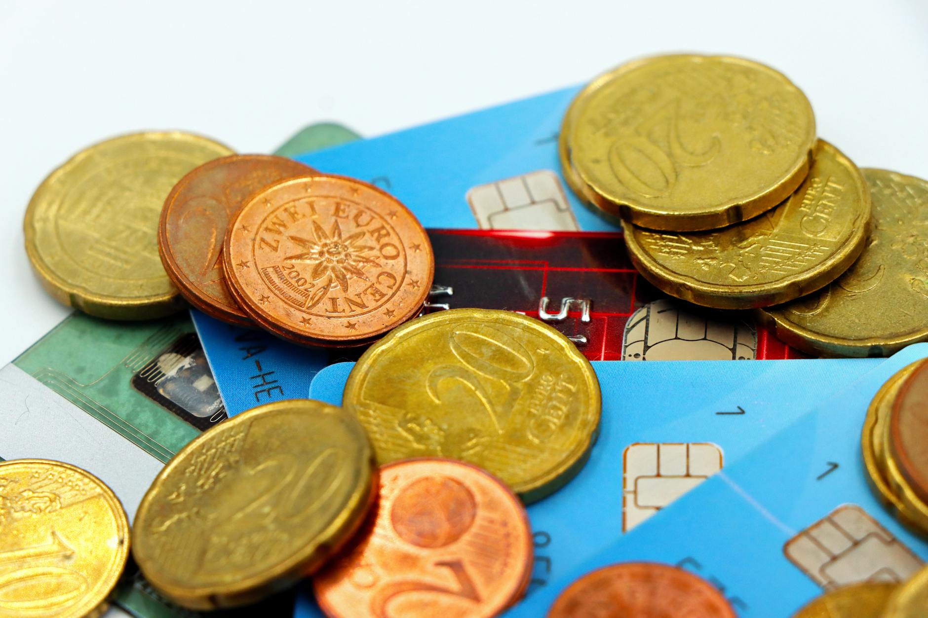 Practical Guide to Bank Cards for Russia