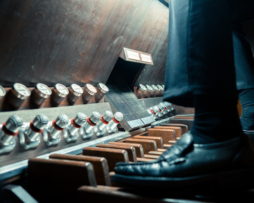 Seat Selection for Pedal, Manual, and Choir Balance
