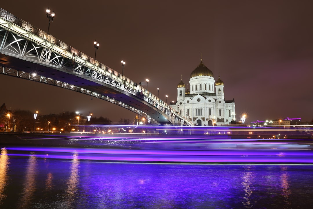 Night photography: lighting, reflections, and traffic considerations